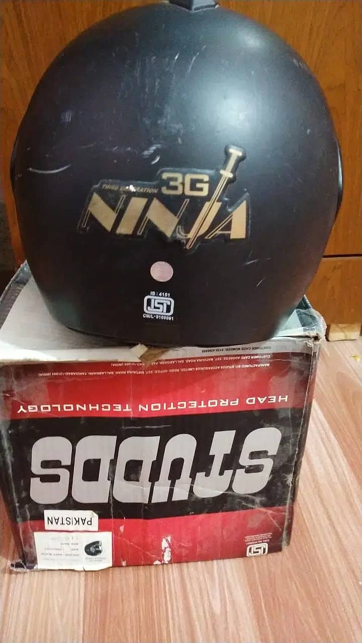 ORIGINAL STUD HELMET 3G NINJA'S 1