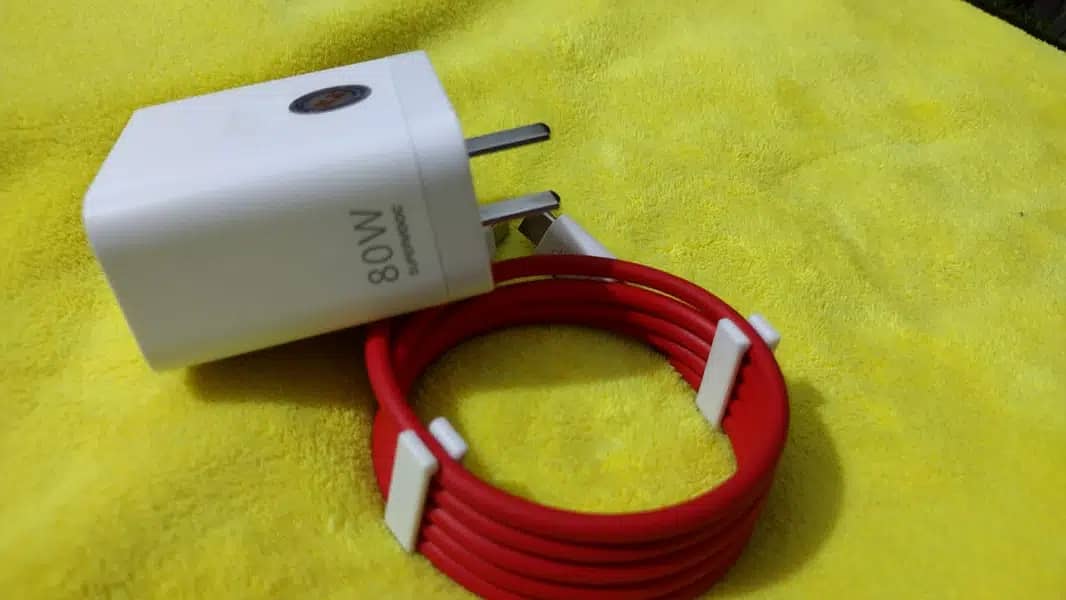 Oneplus charger 80watt 10pro model 100% Genuine Boxpulled 0