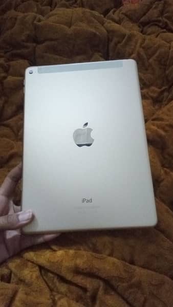 iPad Air 2 [128]GB 4 generation 3