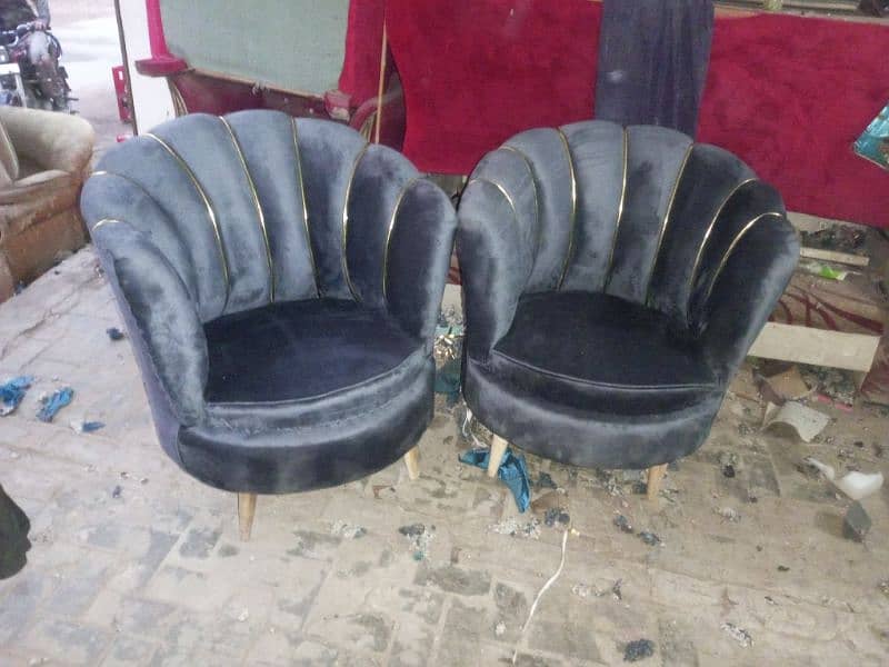 2 chair set 0