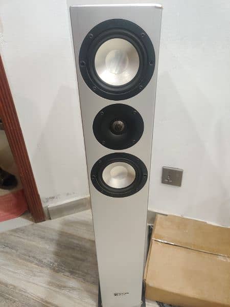 Canton karat 707 dc Floorstanding Speakers 0