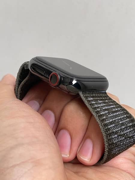 Apple watch series 5 stainless steel 3