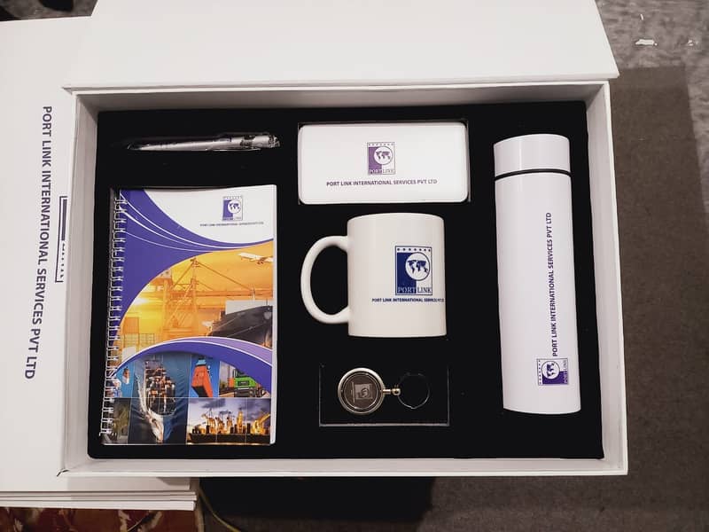 Corporate Giveaway Box Premium Giveaway Kit 0