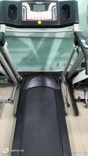 Apollo treadmill. like new. 120 kg weight support treadmill 1