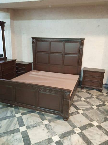 Bed Set in solid wood (Chinioti) 3
