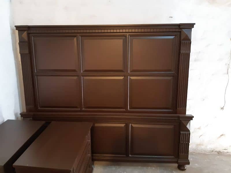 Bed Set in solid wood (Chinioti) 3