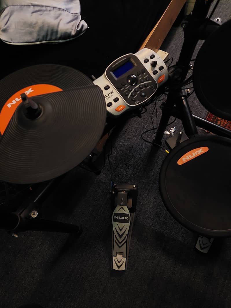 NUX DM-4 electric drum kit 5