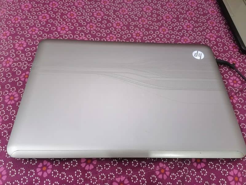 hp pavilion core i5, 1st gen, 17 inch laptop, with built in graphics 7