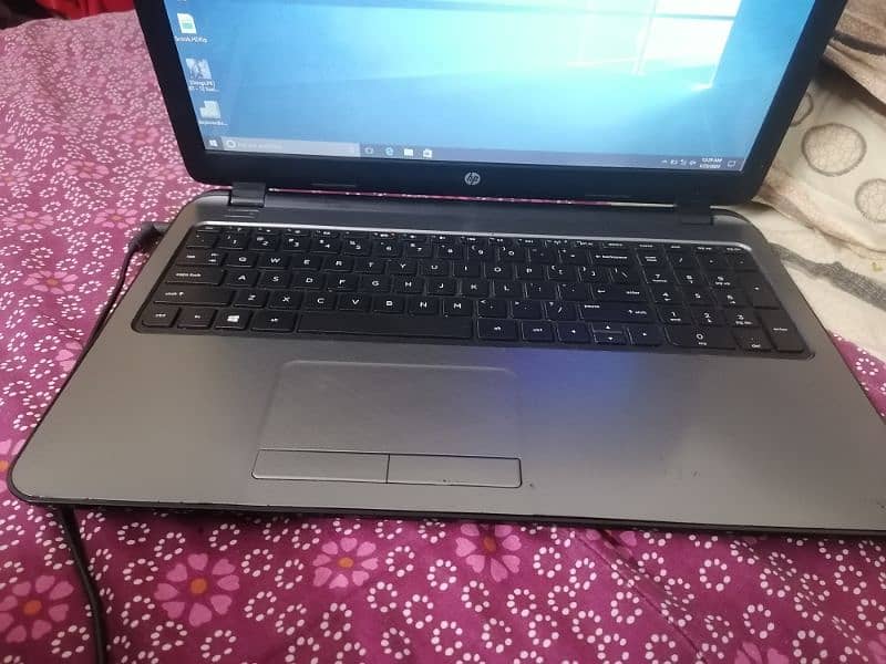 hp 6th gen, 4 gb ram, 320 gb hdd, best for office and home use 6