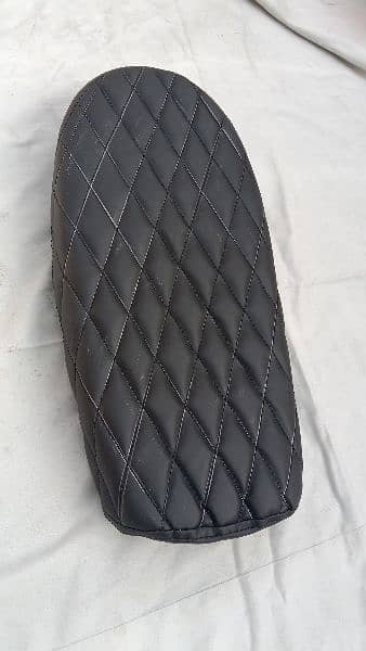 cafe racer style seat for motorcycle delivery all Pakistan 4