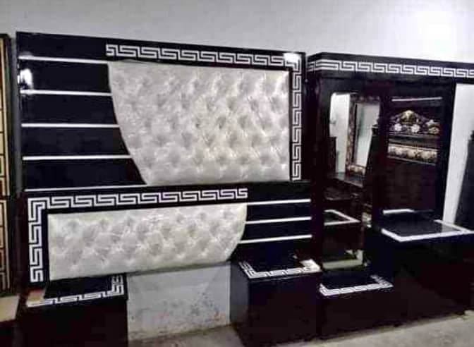 double bed/king size bed/wooden bed/side table/bed set 19