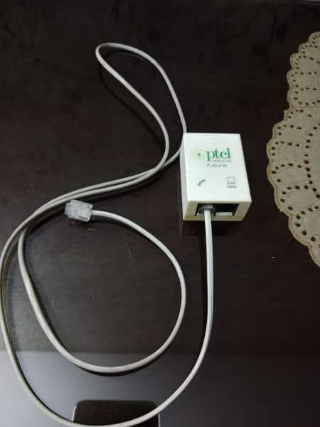 Wifi modem with charger 3