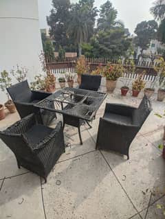 Rattan 4 chairs and table (need repairs)