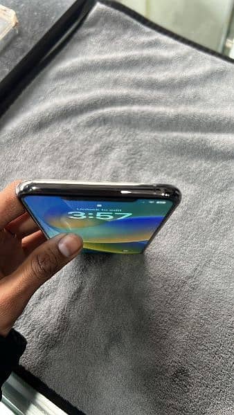 iPhone Xs Max 64GB Jv 10/10 4Month Simtime 03007355219 1
