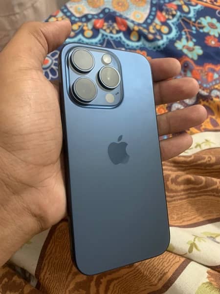 iPhone 15 Pro 256GB 2