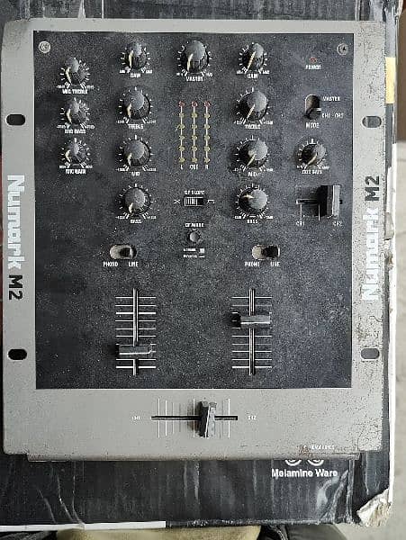 DJ Mixer (NUMARK 2) 0