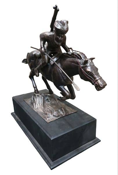 Copper Luxury Sculptures, Silver Antique Horse Sculptures, Home Decor. 0