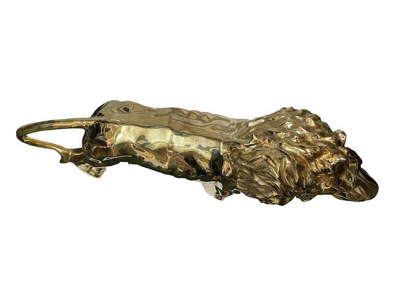 Brass Luxurious Lion Sculpture, Pure Brass Lion, Home and Office Decor 3