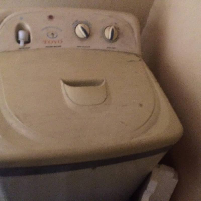 Toyo washing machine   for sale 1