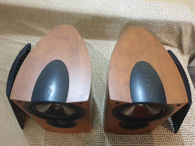 KEF iQ SERIES High End Stereo and Home Theatre Speakers sony bose polk 8
