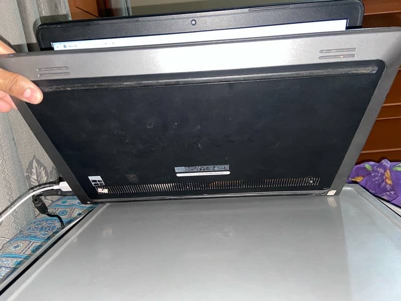 Dell latitude 3550 laptop (urgent sale) 1