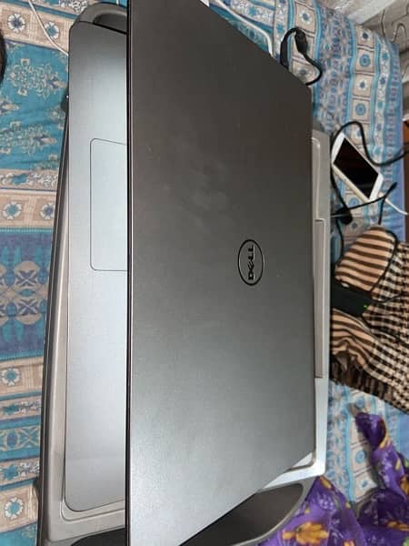 Dell latitude 3550 laptop (urgent sale) 2