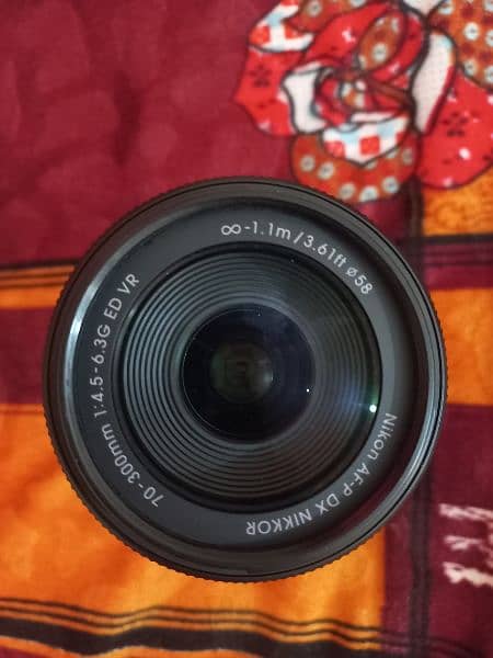 nikon nikkor orignal lens for sale vr 70_ 300mm 5