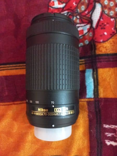 nikon nikkor orignal lens for sale vr 70_ 300mm 0