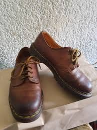Brown leather Vintage Dr Martins shoes 10