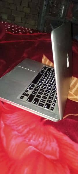 Apple MacBook pro 2012 i7 2