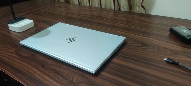 Hp Elitebook x360 1030 G8 11th gen Win 11 Pro Laptop Tablet 9