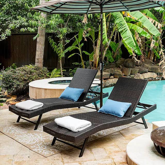 Outdoor Sidepole Umbrella and Pool side Loungers, Resting Relax Chairs 11
