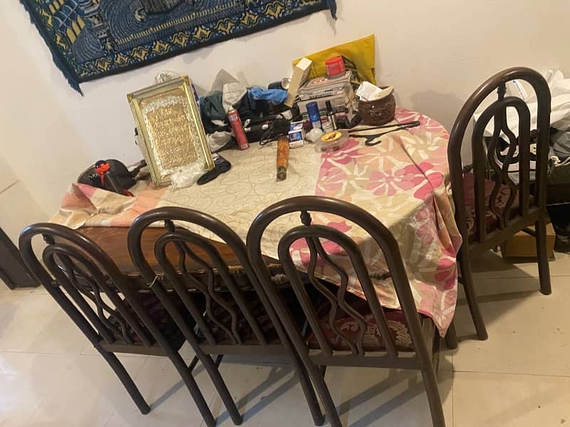 dining table 6 chairs lash condition 0