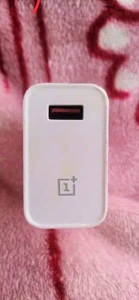 one plus 30 wat super fast original box wala charger for Sall 0