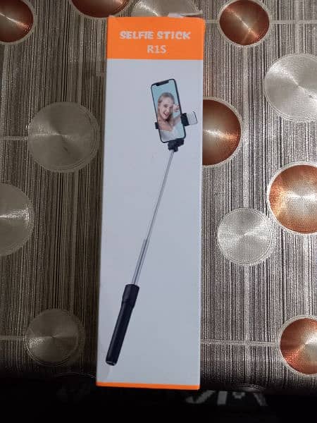 selfi stic+ stand for sale 0