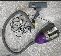 Vaccum Cleaner. . . Morphy Richards