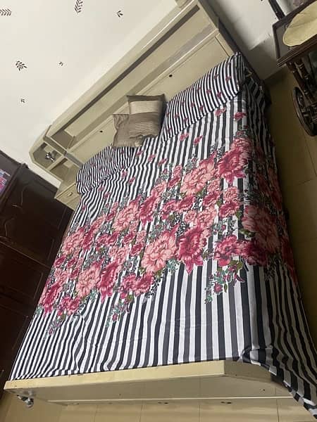 Old Furniture for sale - Old Bed Set with Dressing Table 1