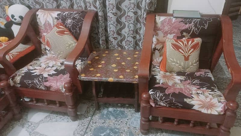 wooden used sofa in good condition for sale 0