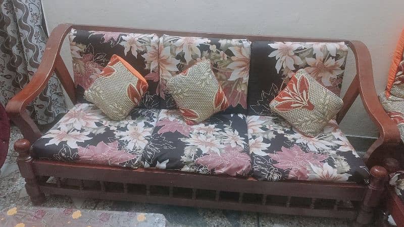 wooden used sofa in good condition for sale 1