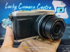 Olympus mirrorless camera | 14-42mm new series lens | Autofocus Video