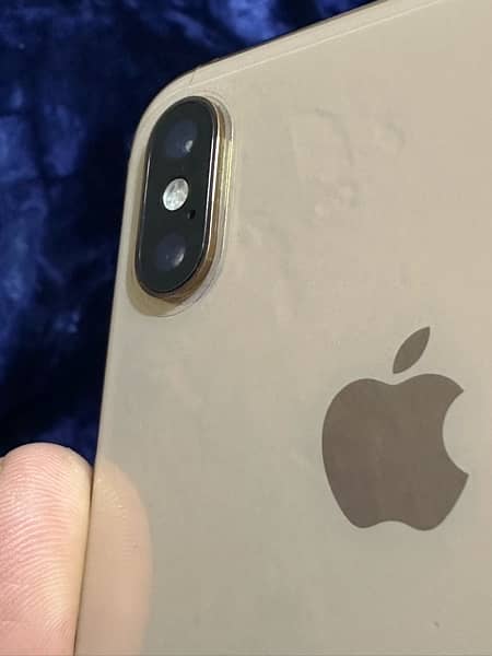 iPhone Xs Max 256GB Gold 2