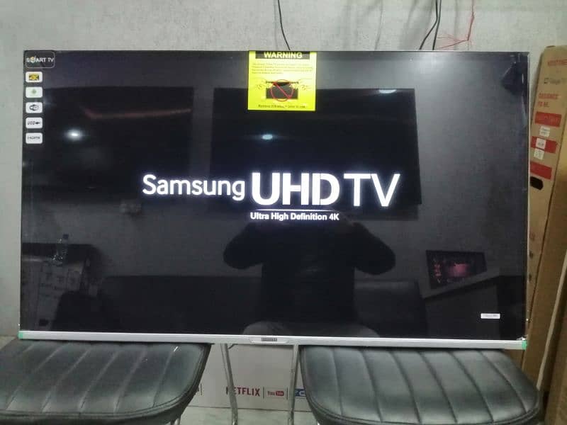 Samsung 55" smart wi-fi tv UHD ,4k box pack 03044319412 1