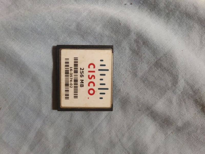 Cisco 256 SSD for Router 0