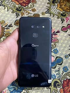 LG g8 thing front glass minor broken 6gb 128