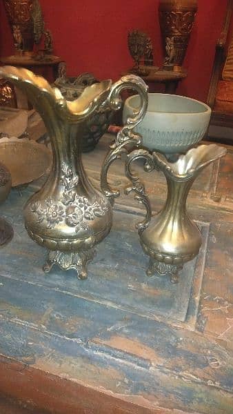 antique Italian pair vase pots fr classic décor What's app 03188545977 0