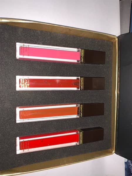 TOMFORD-4 SHADES LIPGLOSS COLOUR-LUXE GLOSS BRANDED-BEST SHADES 1