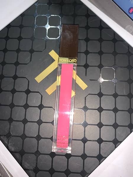 TOMFORD-4 SHADES LIPGLOSS COLOUR-LUXE GLOSS BRANDED-BEST SHADES 2