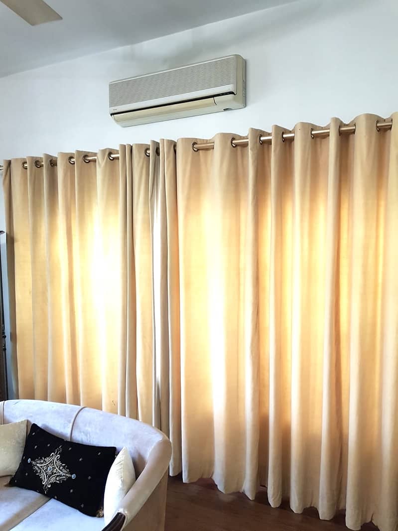 Beautiful Velvet curtains in beige colour 0