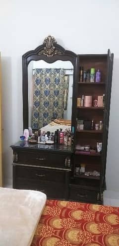 dressing table