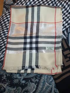 Burberry hotsell scarf karachi